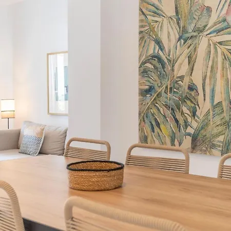 Amazing In With 2 Bedrooms Estepona