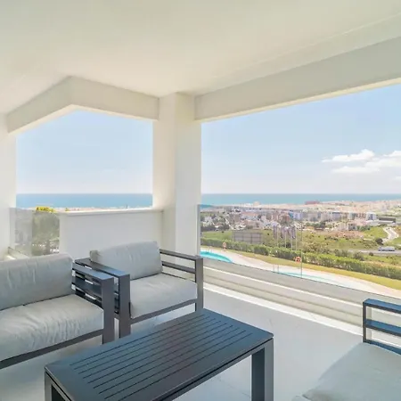 Appartement Amazing In With 2 Bedrooms